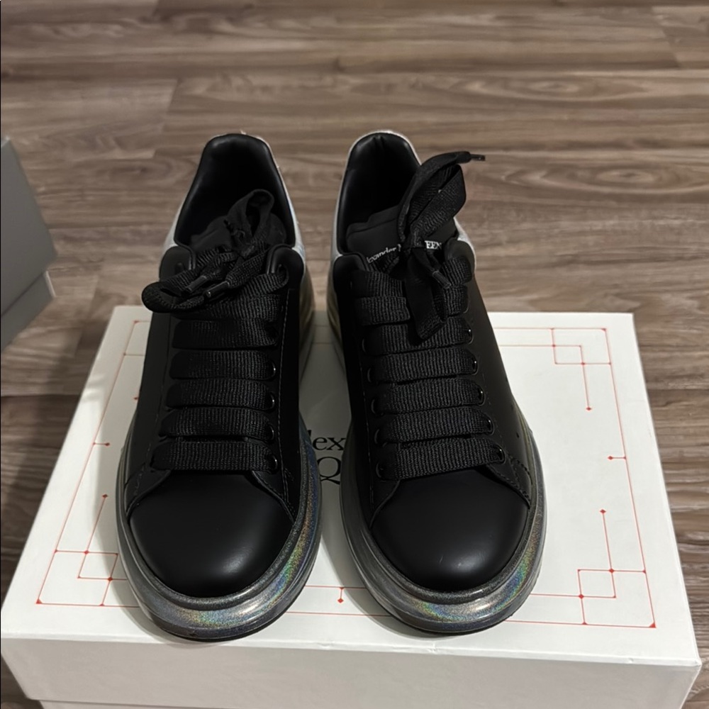 Black and Silver woman’s Sneakers